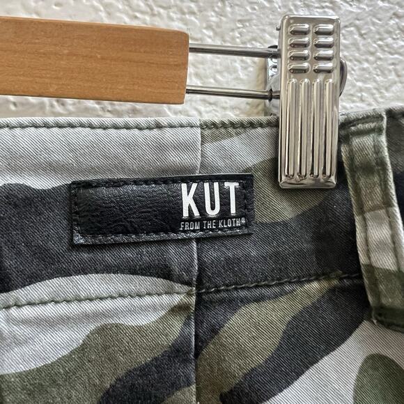 Kut From The Kloth Pants Women's Sz 8 Camo Reese Ankle Straight Leg Distressed - Picture 10 of 10